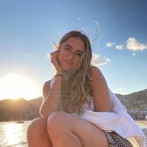 Meet your Posher, Mégane